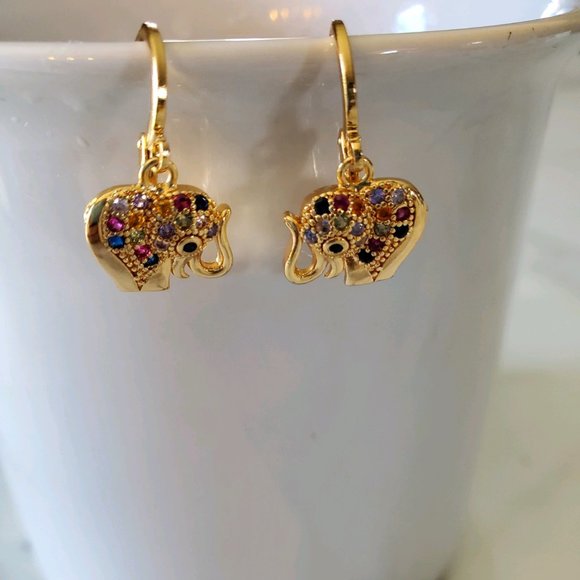 Jewelry - Elephant Gemstone Goldtone Earrings NWOT